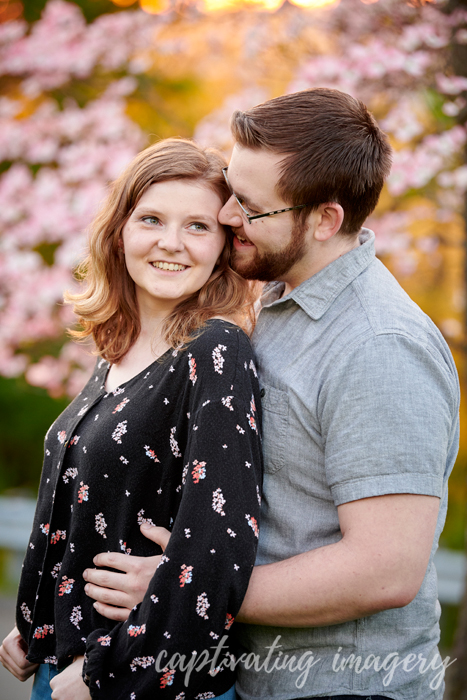 engagement kiss photo