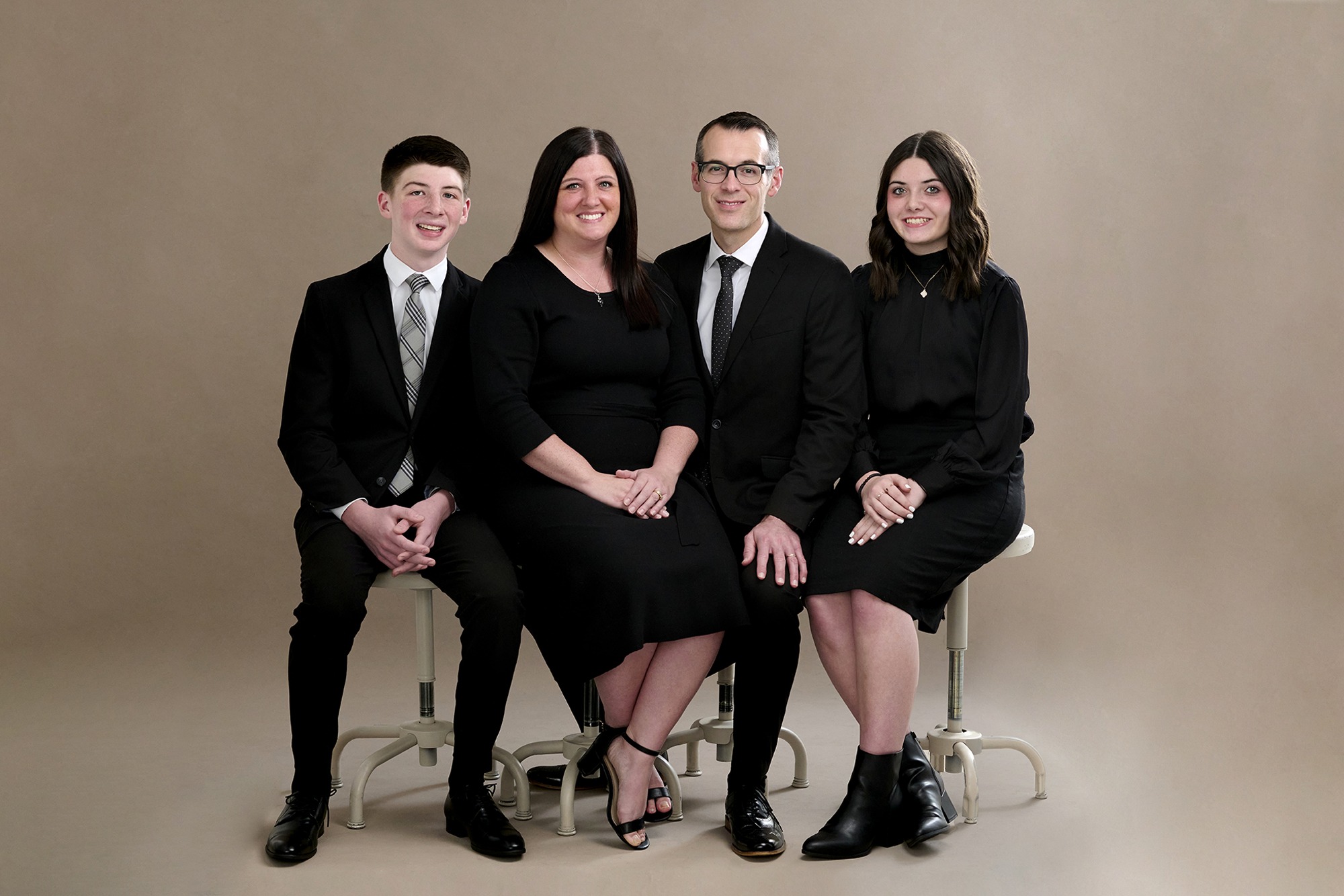 studio-light-family-portrait studio light family portrait - Book Your Session Now