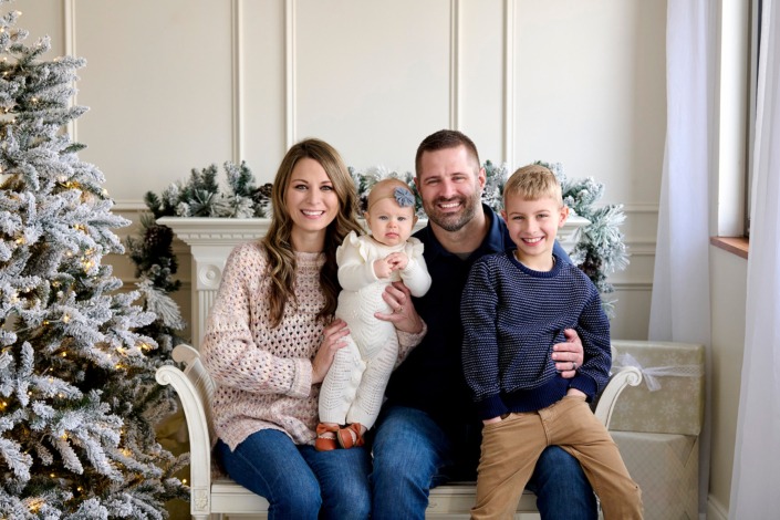 Pittsburgh-holiday-portrait-photographer50 Pittsburgh holiday portrait photographer50 - Family Portraits for the Holidays
